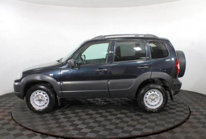 Chevrolet Niva I Рестайлинг с пробегом 2017 года, цена 585 000 рублей, 210907 км, внедорожник, Автокод Объявления