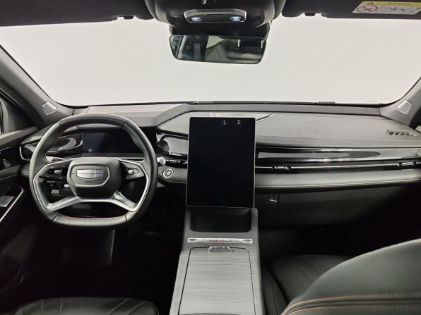Geely Preface I (China Market) Рестайлинг 2 с пробегом 2024 года, цена 2 325 000 рублей, 54514 км, седан, Автокод Объявления