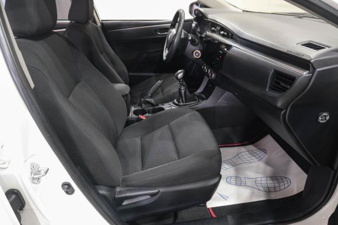 Toyota Corolla XI (E160 E170 E180) с пробегом 2013 года, цена 1 099 000 рублей, 196500 км, седан, Автокод Объявления