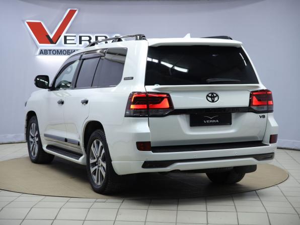 Toyota Land Cruiser 200 Series Рестайлинг 2 с пробегом 2016 года, цена 7 190 000 рублей, 178600 км, внедорожник, Автокод Объявления