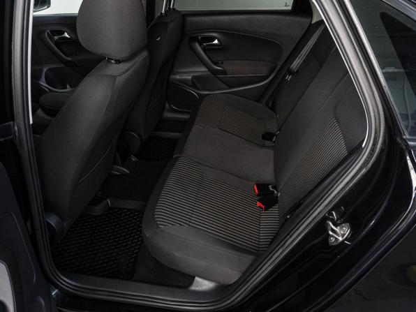 Volkswagen Polo V с пробегом 2014 года, цена 900 000 рублей, 153932 км, седан, Автокод Объявления