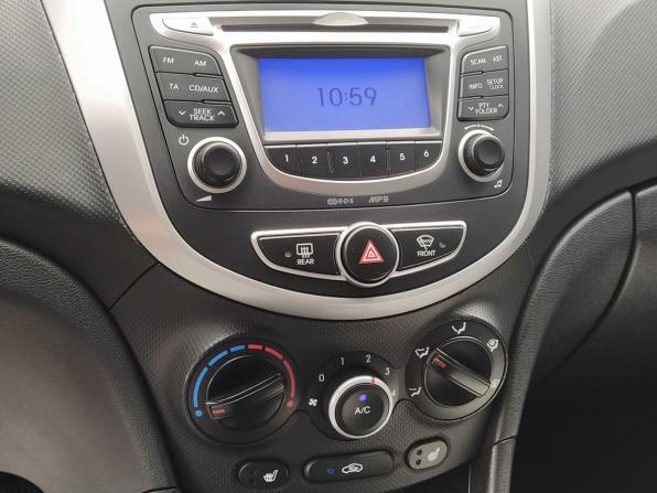 Hyundai Solaris I с пробегом 2013 года, цена 879 000 рублей, 132639 км, седан, Автокод Объявления