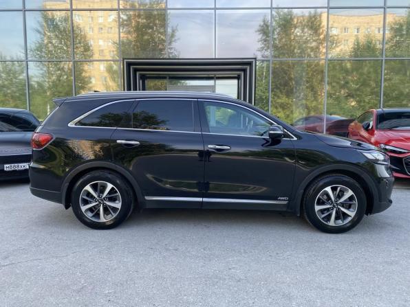 Kia Sorento III Prime Рестайлинг с пробегом 2018 года, цена 2 399 000 рублей, 136840 км, внедорожник, Автокод Объявления