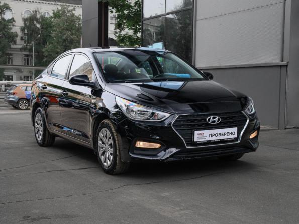 Hyundai Solaris II с пробегом 2019 года, цена 1 450 000 рублей, 68217 км, седан, Автокод Объявления