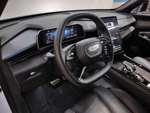 Geely Cityray с пробегом 2024 года, цена 2 700 000 рублей, 2750 км, внедорожник, Автокод Объявления