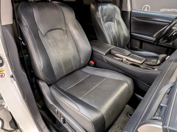 Lexus RX IV Рестайлинг с пробегом 2019 года, цена 3 635 000 рублей, 134100 км, внедорожник, Автокод Объявления