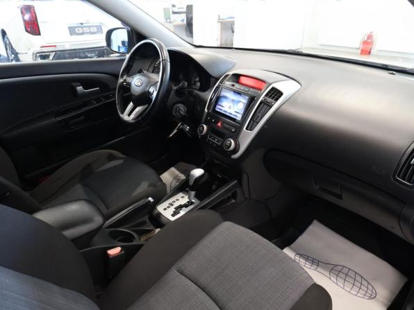 Kia Ceed I Рестайлинг с пробегом 2010 года, цена 722 000 рублей, 237186 км, универсал, Автокод Объявления