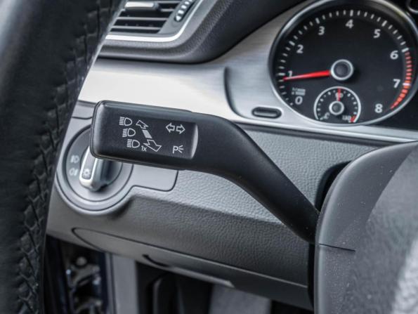 Volkswagen Passat B7 с пробегом 2011 года, цена 965 000 рублей, 288739 км, седан, Автокод Объявления