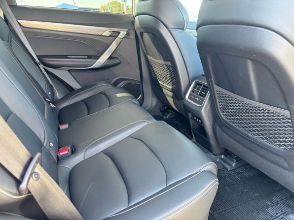 Geely Atlas Pro с пробегом 2023 года, цена 2 109 000 рублей, 36199 км, внедорожник, Автокод Объявления
