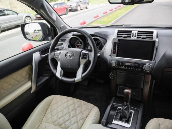 Toyota Land Cruiser Prado 150 Series Рестайлинг 1 с пробегом 2014 года, цена 3 399 000 рублей, 186949 км, внедорожник, Автокод Объявления