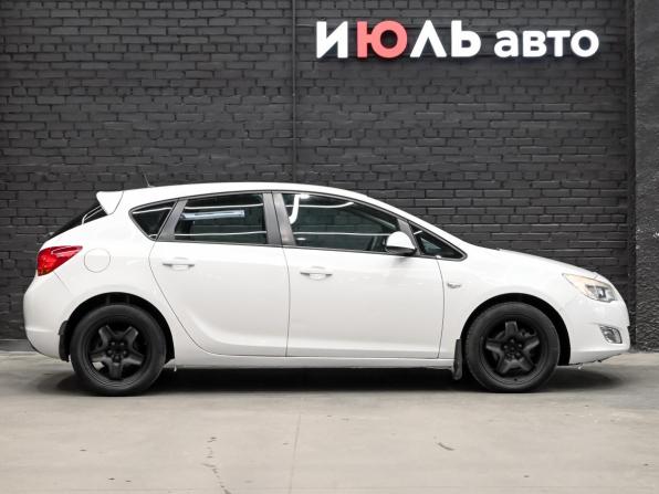 Opel Astra J с пробегом 2012 года, цена 640 000 рублей, 169532 км, хэтчбек, Автокод Объявления