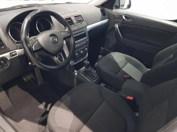 Skoda Yeti I Рестайлинг с пробегом 2014 года, цена 979 000 рублей, 218134 км, внедорожник, Автокод Объявления