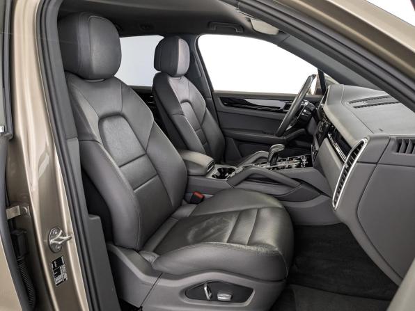 Porsche Cayenne III с пробегом 2019 года, цена 5 350 000 рублей, 123838 км, внедорожник, Автокод Объявления