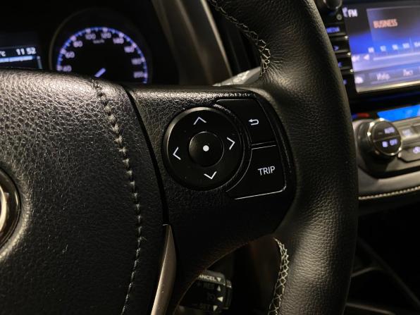 Toyota RAV4 IV (XA40) Рестайлинг с пробегом 2016 года, цена 2 199 000 рублей, 140399 км, внедорожник, Автокод Объявления