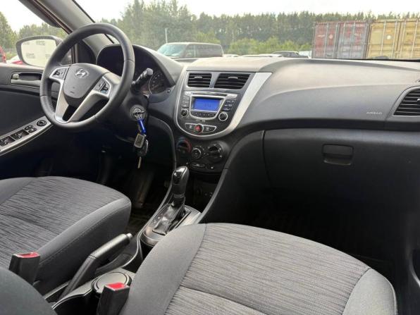 Hyundai Solaris I Рестайлинг с пробегом 2015 года, цена 1 070 000 рублей, 164000 км, хэтчбек, Автокод Объявления