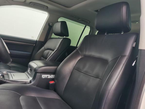 Toyota Land Cruiser 200 Series Рестайлинг 2 с пробегом 2017 года, цена 6 790 000 рублей, 221575 км, внедорожник, Автокод Объявления