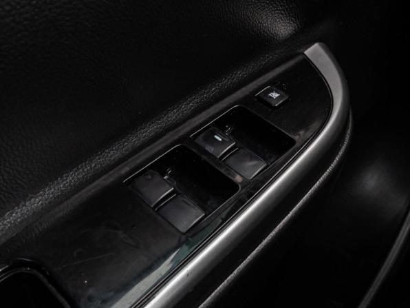 Mitsubishi L200 V с пробегом 2019 года, цена 1 750 000 рублей, 302425 км, offers.body_type.unknown, Автокод Объявления