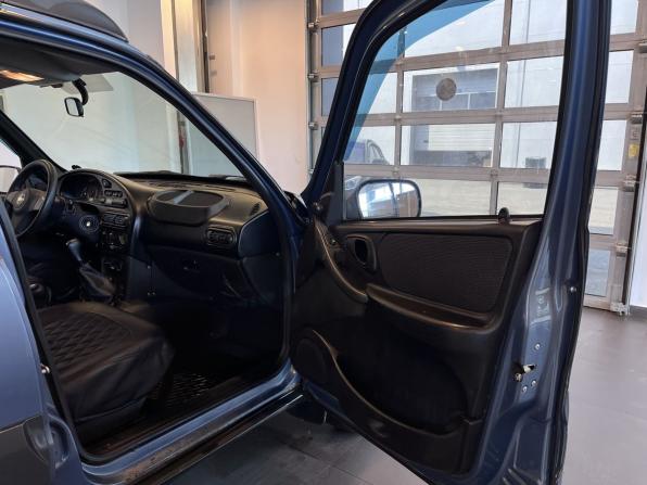 Chevrolet Niva I Рестайлинг с пробегом 2011 года, цена 500 000 рублей, 138792 км, внедорожник, Автокод Объявления