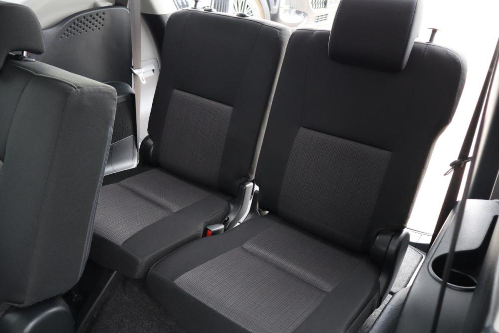 Toyota Sienta II Рестайлинг Санкт-Петербург  - изображение 16