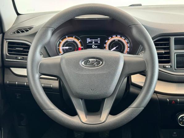 Lada (ВАЗ) Vesta I Рестайлинг (NG) с пробегом 2024 года, цена 1 060 000 рублей, 48932 км, седан, Автокод Объявления