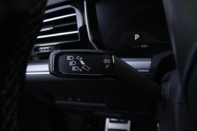 Volkswagen Touareg III с пробегом 2020 года, цена 6 700 000 рублей, 65244 км, внедорожник, Автокод Объявления