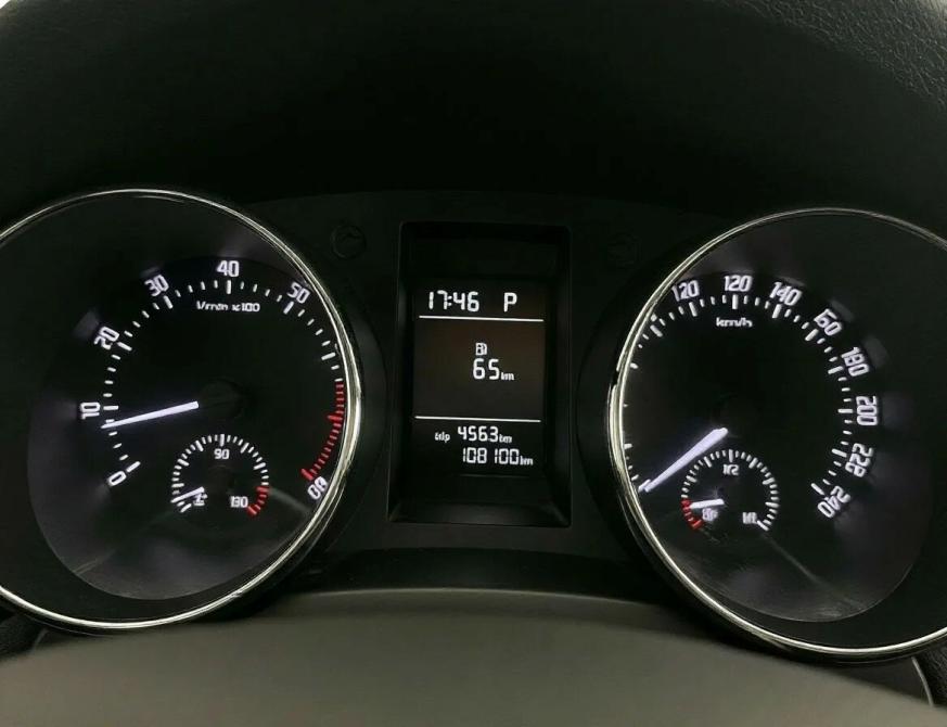 Skoda Yeti I Рестайлинг Псков  - изображение 10
