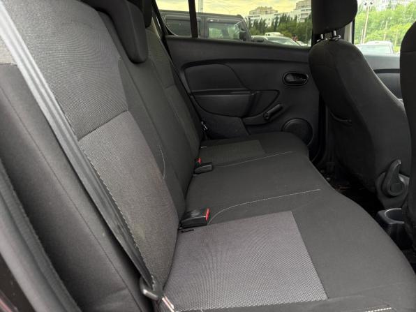 Renault Sandero II Рестайлинг с пробегом 2018 года, цена 1 290 000 рублей, 104157 км, хэтчбек, Автокод Объявления