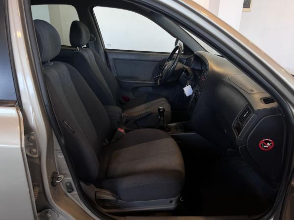 Hyundai Elantra III (XD2) Рестайлинг с пробегом 2005 года, цена 260 000 рублей, 422581 км, седан, Автокод Объявления