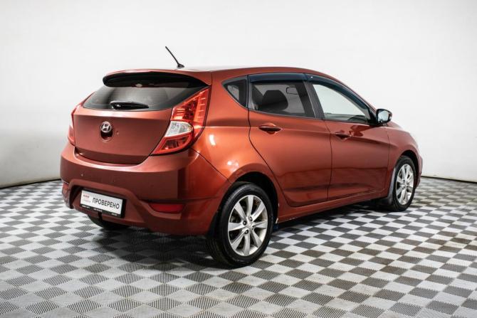 Hyundai Solaris I с пробегом 2011 года, цена 600 000 рублей, 185106 км, хэтчбек, Автокод Объявления