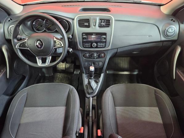 Renault Logan II Рестайлинг с пробегом 2021 года, цена 1 570 000 рублей, 15429 км, седан, Автокод Объявления