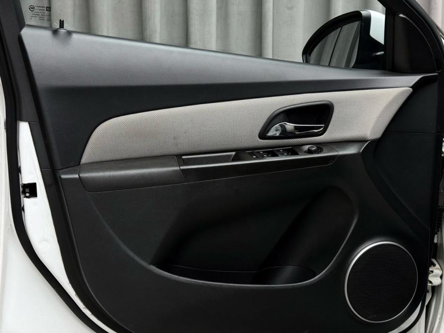 Chevrolet Cruze I Рестайлинг Ижевск  - изображение 21