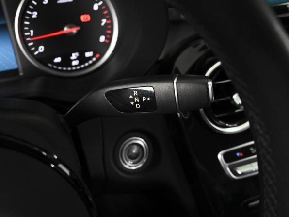 Mercedes-Benz C-Класс IV (W205) Рестайлинг с пробегом 2018 года, цена 2 798 000 рублей, 41398 км, седан, Автокод Объявления
