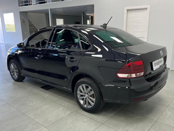 Volkswagen Polo V Рестайлинг с пробегом 2019 года, цена 999 000 рублей, 180000 км, седан, Автокод Объявления