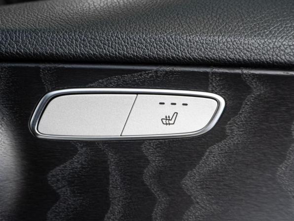 Mercedes-Benz C-Класс IV (W205) с пробегом 2016 года, цена 2 619 000 рублей, 143357 км, седан, Автокод Объявления