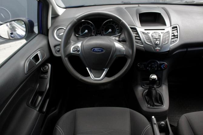 Ford Fiesta Mk6 Рестайлинг с пробегом 2016 года, цена 860 000 рублей, 124594 км, седан, Автокод Объявления