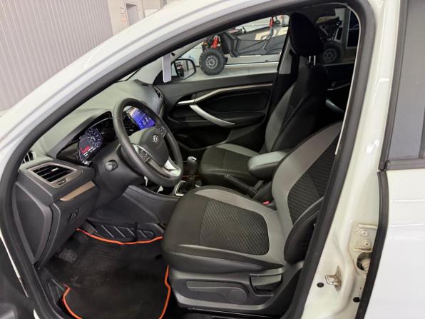 Lada (ВАЗ) Vesta I с пробегом 2019 года, цена 1 147 000 рублей, 32000 км, универсал, Автокод Объявления