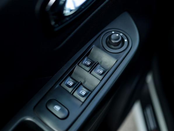 Renault Kaptur I с пробегом 2019 года, цена 1 449 000 рублей, 108215 км, внедорожник, Автокод Объявления