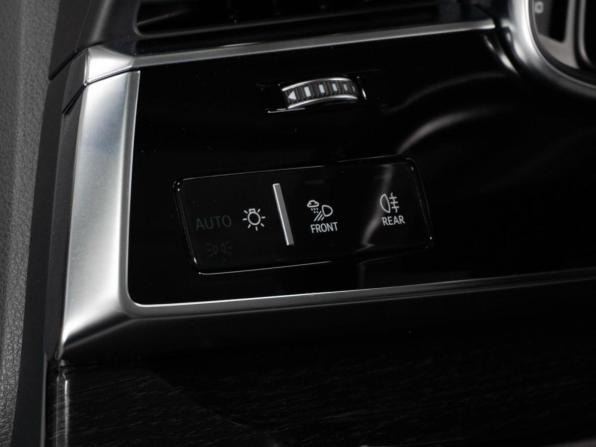 Audi Q8 I (4M) с пробегом 2019 года, цена 6 999 000 рублей, 105493 км, внедорожник, Автокод Объявления