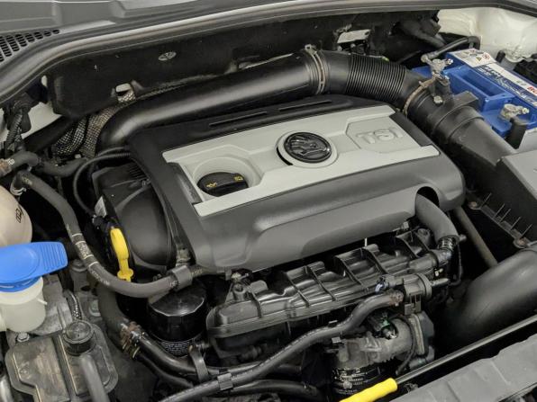 Skoda Yeti I Рестайлинг с пробегом 2016 года, цена 1 695 000 рублей, 79000 км, внедорожник, Автокод Объявления
