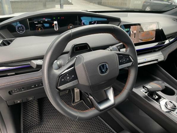 Changan UNI-V I с пробегом 2023 года, цена 2 299 000 рублей, 84917 км, лифтбек, Автокод Объявления