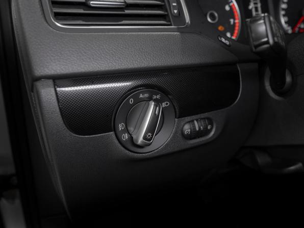 Volkswagen Jetta VI с пробегом 2012 года, цена 1 195 000 рублей, 108191 км, седан, Автокод Объявления