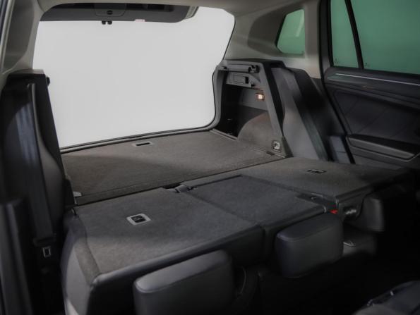 Volkswagen Tiguan II с пробегом 2019 года, цена 2 159 000 рублей, 184352 км, внедорожник, Автокод Объявления