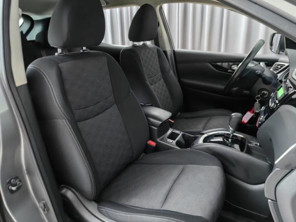 Nissan Qashqai II с пробегом 2018 года, цена 1 545 000 рублей, 140992 км, внедорожник, Автокод Объявления