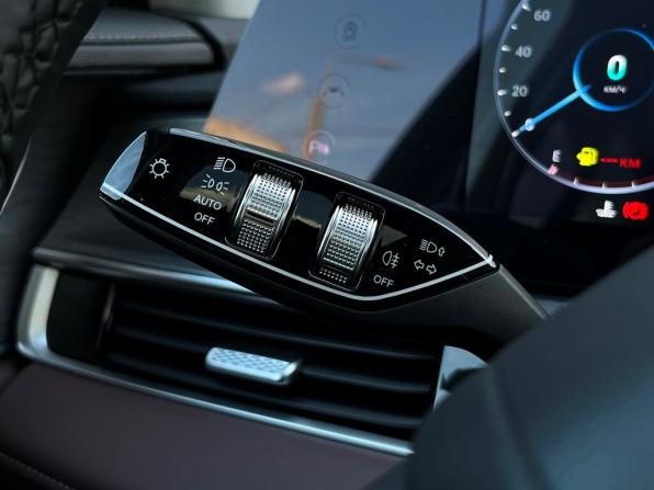 Chery Tiggo 8 Pro Plug-in Hybrid с пробегом 2023 года, цена 2 398 400 рублей, 42215 км, внедорожник, Автокод Объявления
