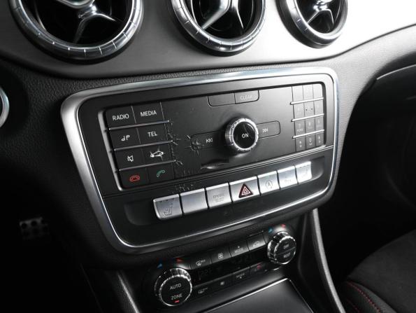 Mercedes-Benz CLA I (C117 X117) Рестайлинг с пробегом 2016 года, цена 2 149 000 рублей, 84444 км, седан, Автокод Объявления