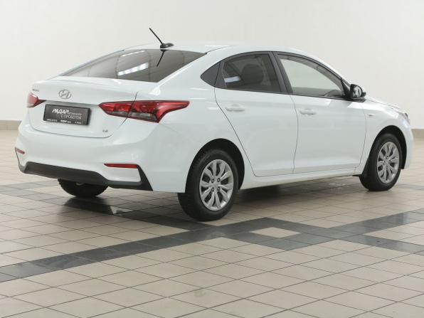 Hyundai Solaris II с пробегом 2019 года, цена 1 400 000 рублей, 36750 км, седан, Автокод Объявления