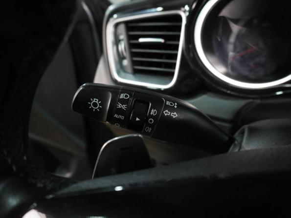 Kia Ceed III с пробегом 2019 года, цена 1 599 000 рублей, 124102 км, хэтчбек, Автокод Объявления