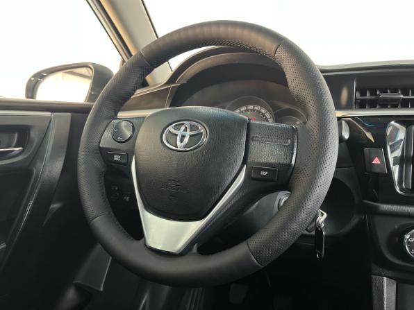 Toyota Corolla XI (E160 E170 E180) с пробегом 2013 года, цена 1 399 000 рублей, 157800 км, седан, Автокод Объявления