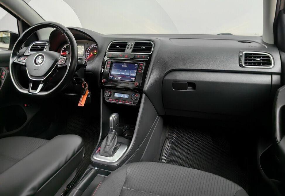 Volkswagen Polo V Рестайлинг Подольск  - изображение 13