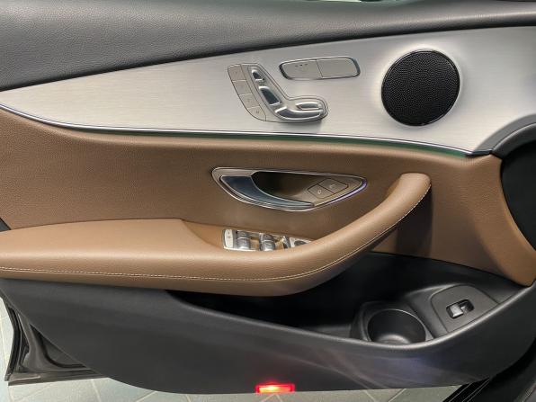 Mercedes-Benz E-Класс V (W213 S213 C238) Рестайлинг с пробегом 2021 года, цена 3 570 000 рублей, 55211 км, седан, Автокод Объявления